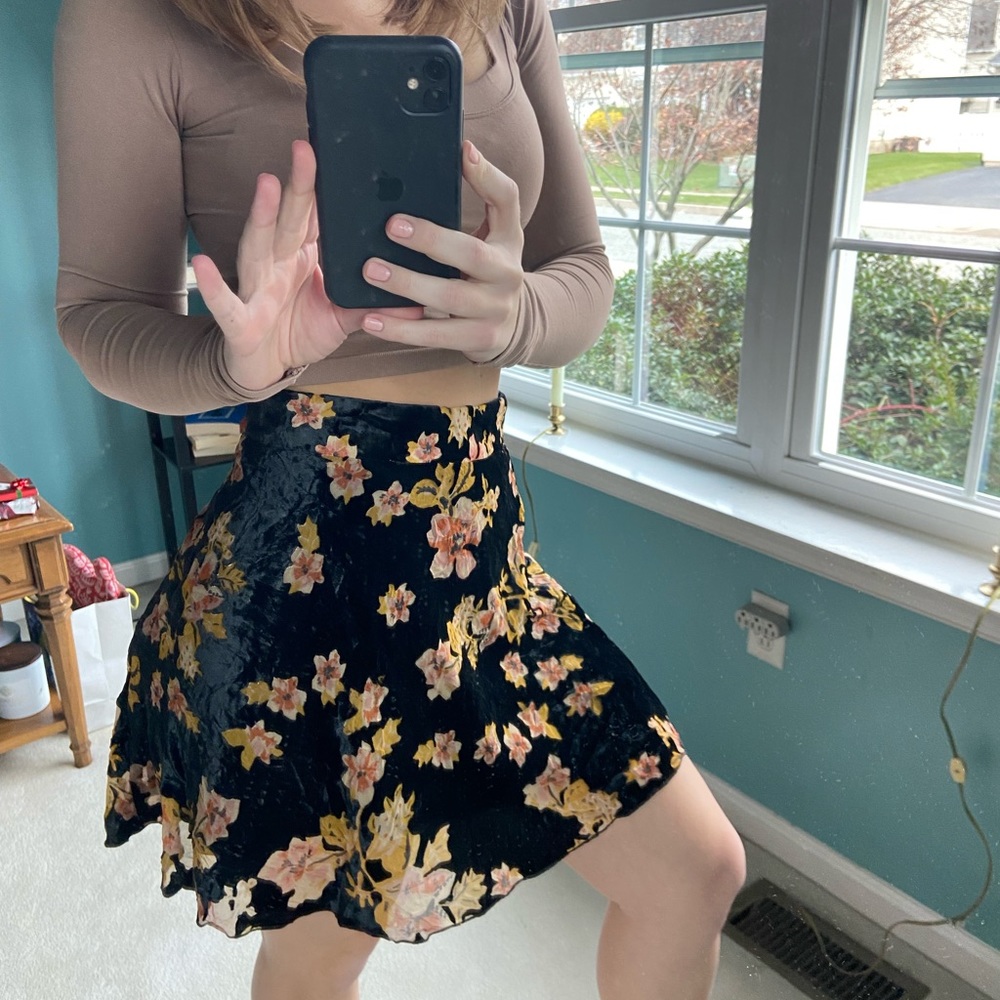 Free people floral velvet skirt